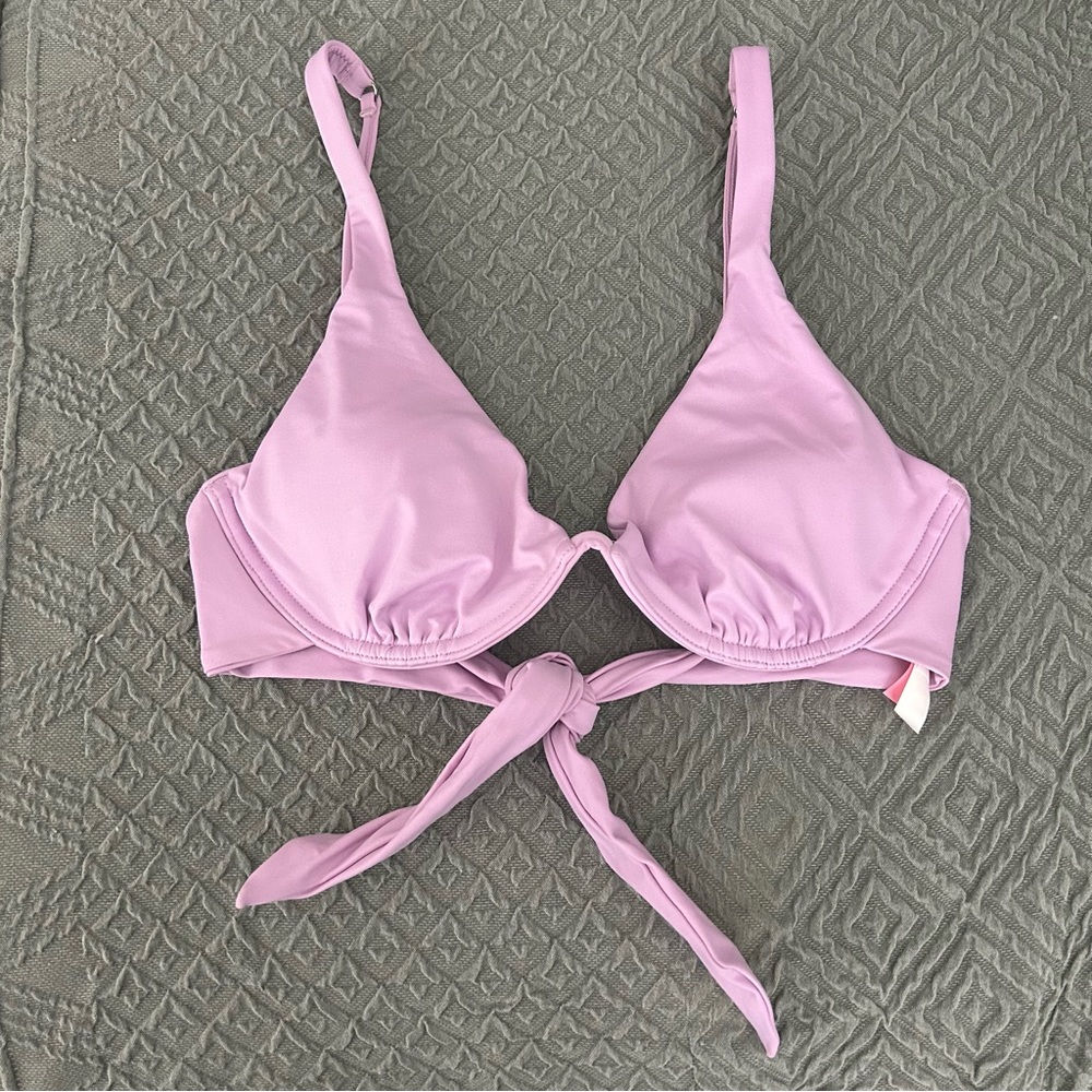 NWOT VICTORIAS SECRET Lavender Bikini Top